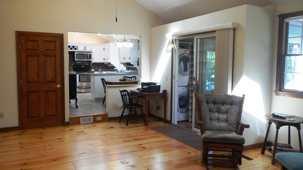 269 Kibbe Road East Longmeadow, MA 01028 - Photo 10 of 26 Gallery Image 10