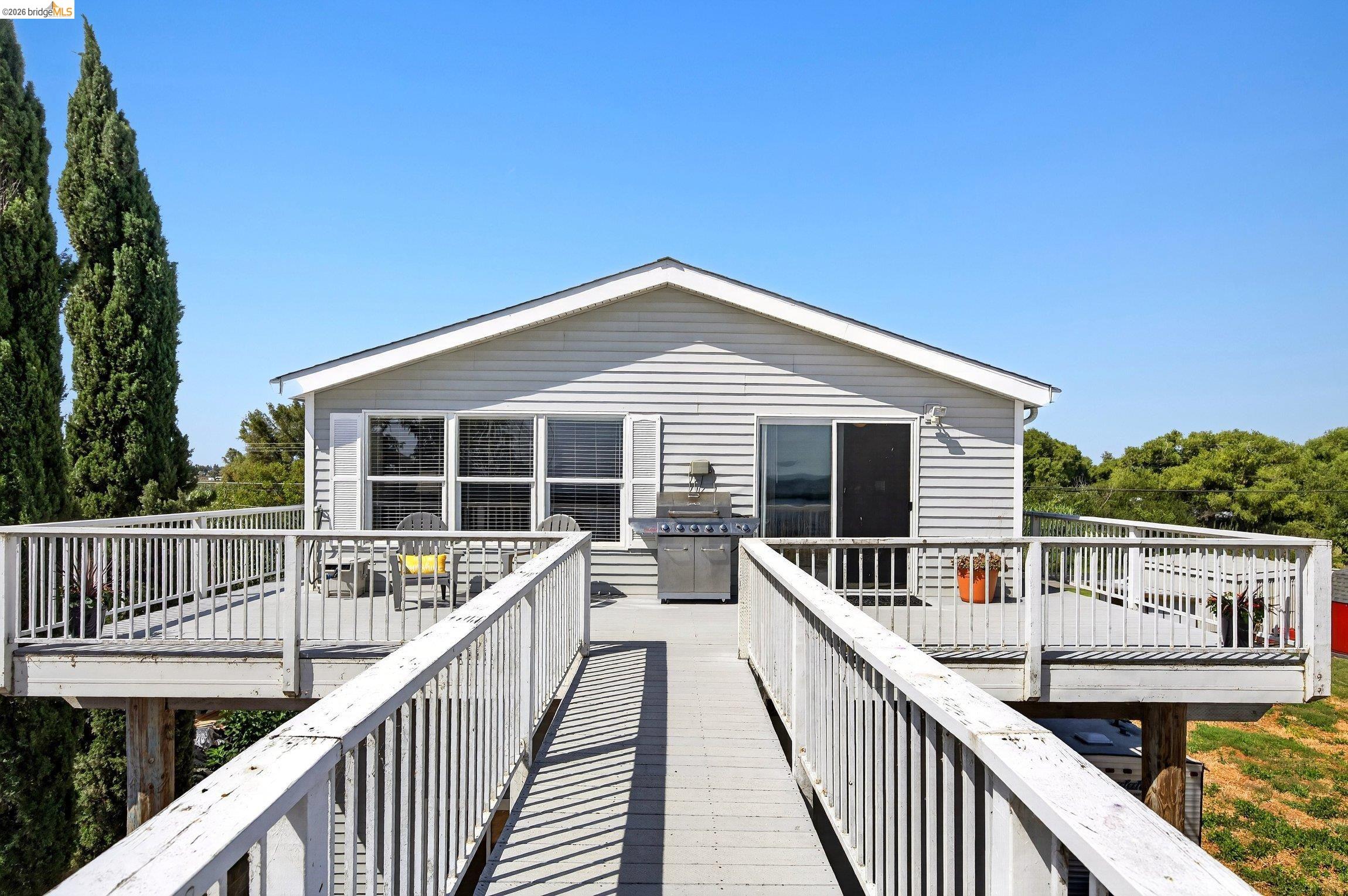 4221 Willow Road Bethel Island, CA 94511 - Photo 6 of 54 Gallery Image 6