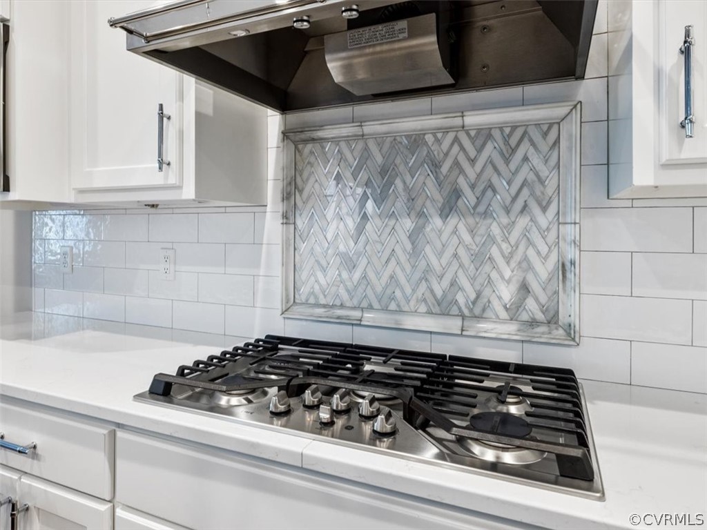 13536 Kelham Road Midlothian, VA 23113 - Photo 16 of 49 a stove top oven sitting inside of a kitchen