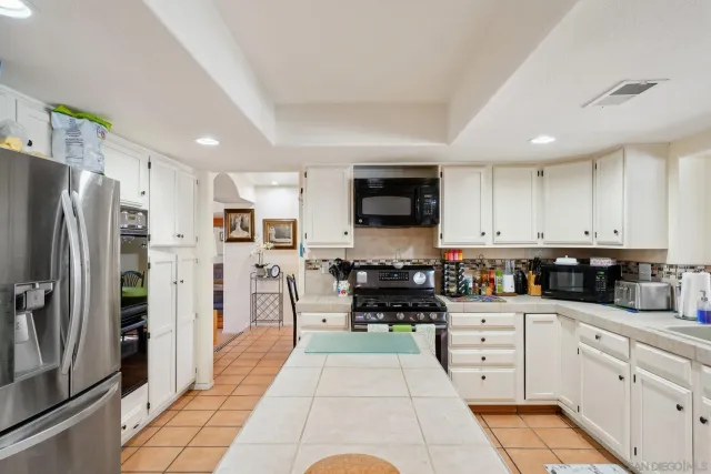 $734,999 | 68585 Panorama Road, Cathedral City, CA 92234