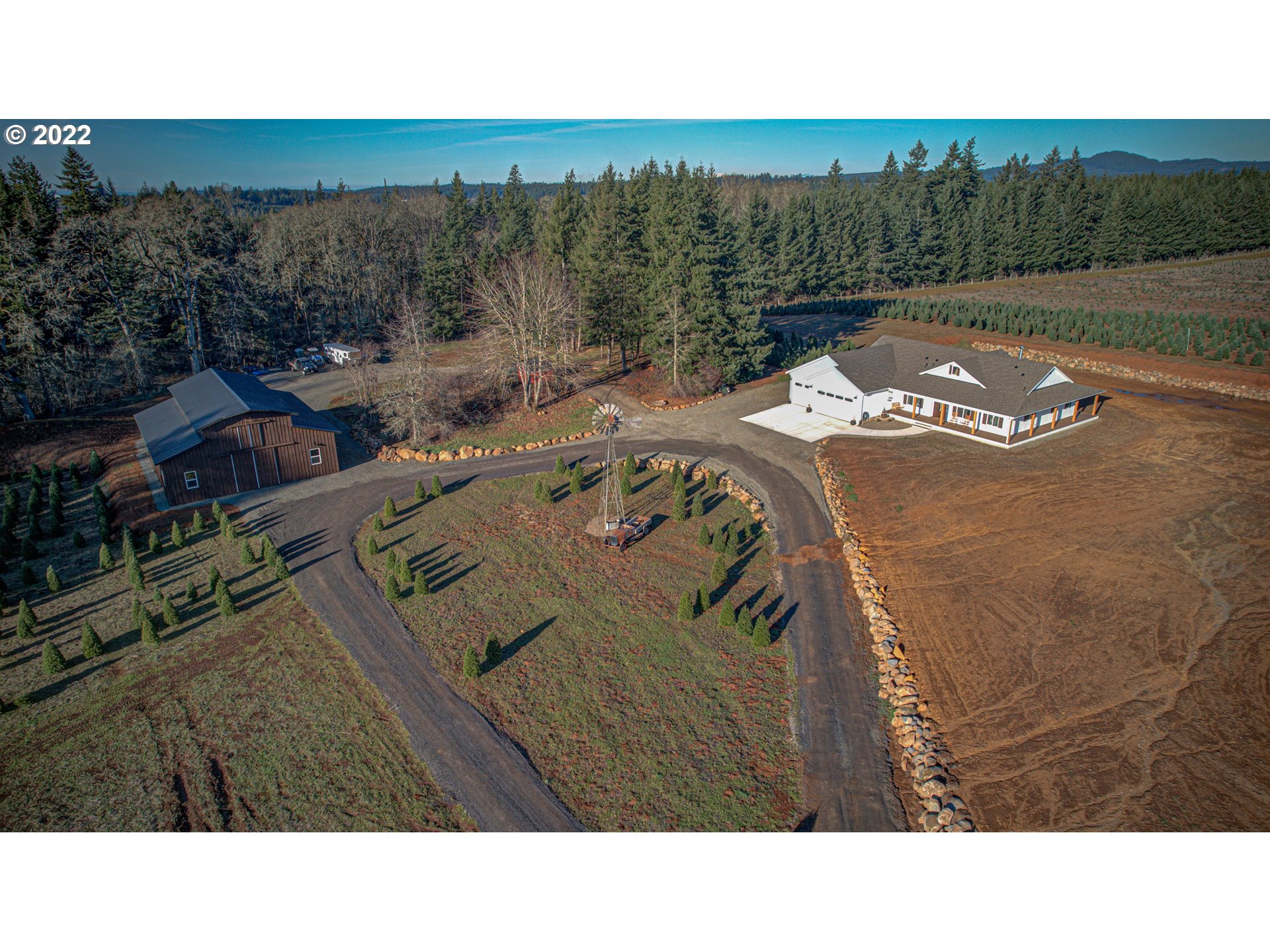 29335 South Beavercreek Road Mulino, OR 97042 - Photo 3 of 32 Gallery Image 3