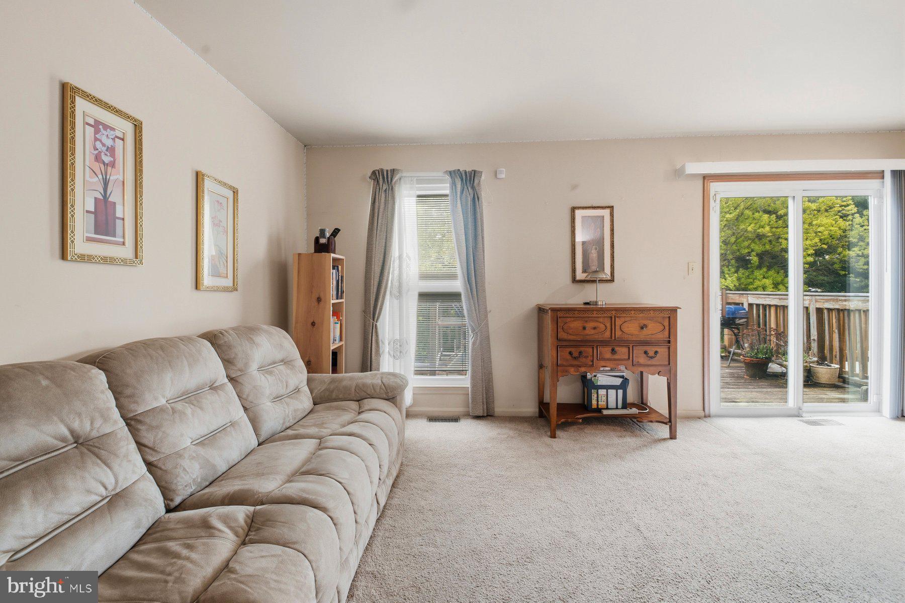 8153 Turn Loop Road Glen Burnie, MD 21061 - Photo 12 of 27
