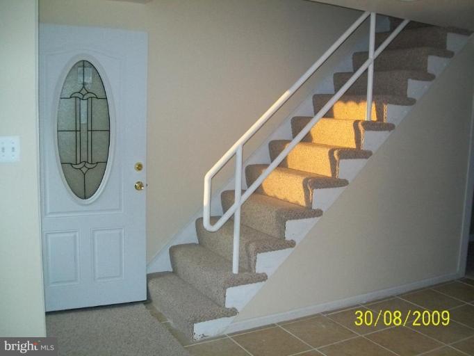 3005 Freeway Halethorpe, MD 21227 - Photo 8 of 13 Staircase