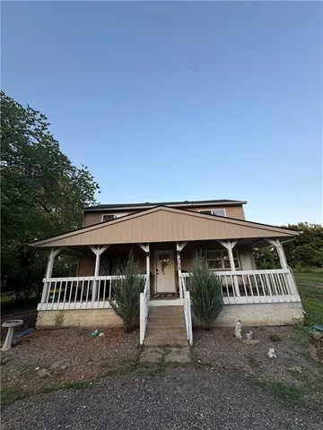 $338,000 | 705 North 141 Street, Bonner Springs, KS 66012