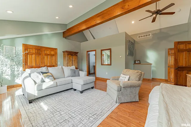 $494,000 | 4 Cottonwood Lane, Lincoln, IL 62656