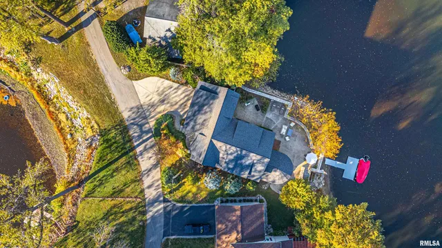 $494,000 | 4 Cottonwood Lane, Lincoln, IL 62656