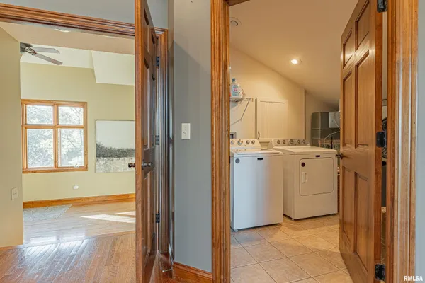 $475,000 | 4 Cottonwood Lane, Lincoln, IL 62656