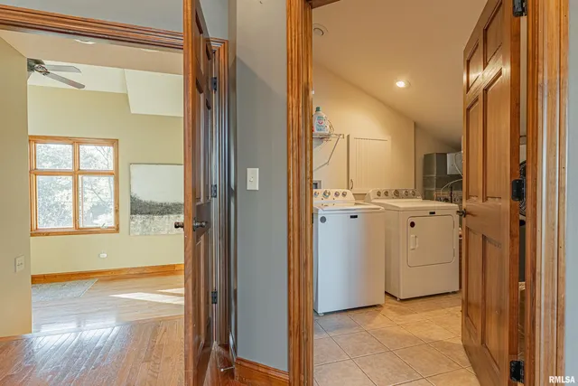 $494,000 | 4 Cottonwood Lane, Lincoln, IL 62656