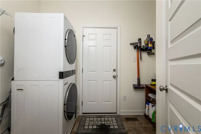 a view of walk in closet