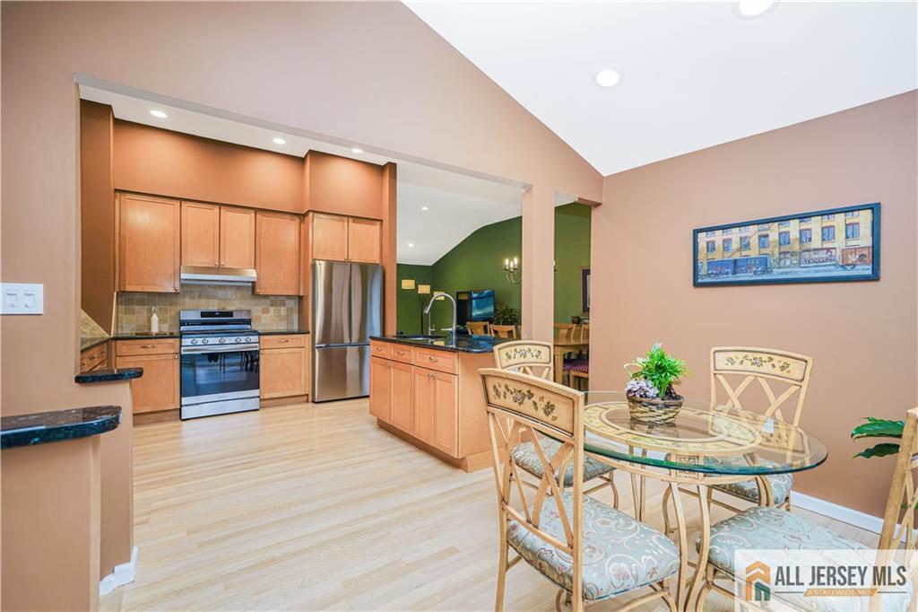 11 Agate Road East Brunswick, NJ 08816 - Photo 16 of 49