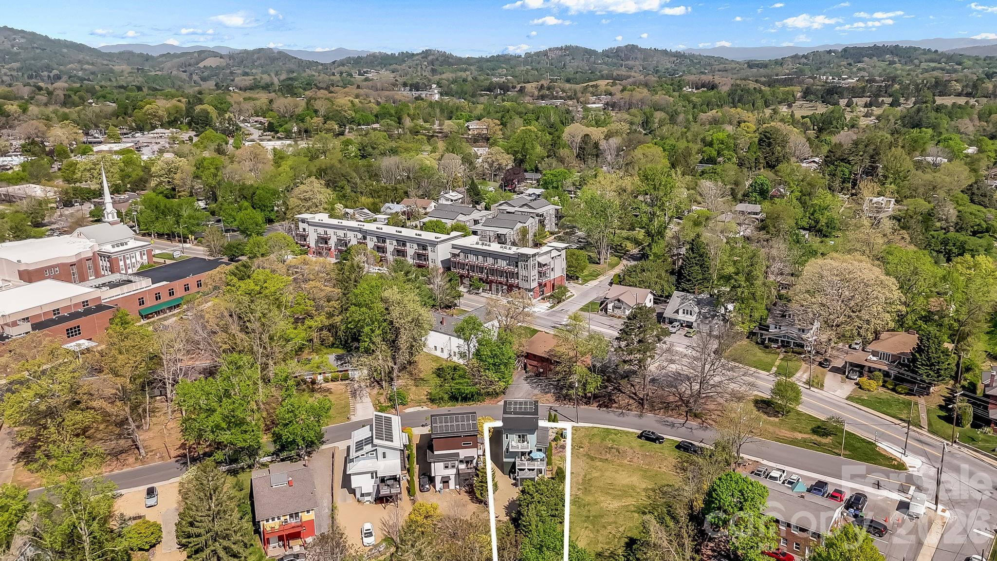 14 Sulphur Springs Road Asheville, NC 28806 - Photo 26 of 29 view of city and mountain view