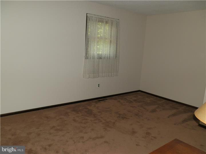 225 Oakshade Road Tabernacle, NJ 08088 - Photo 10 of 17