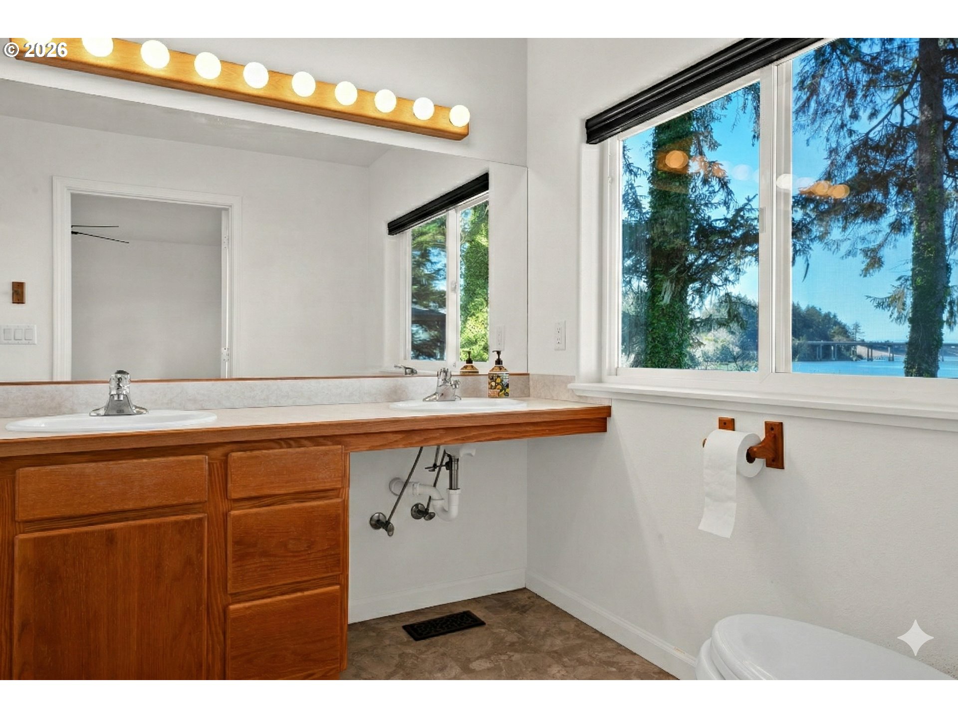 85675 Glenada Road Florence, OR 97439 - Photo 24 of 45