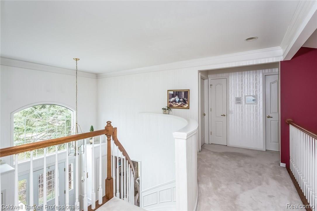 46743 Mornington Road Canton, MI 48188 - Photo 27 of 51 030-Landing-3939266-medium.jpg