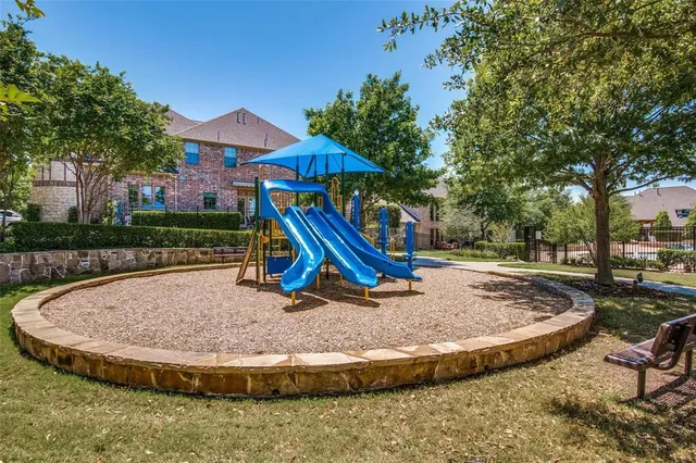 a view of outdoor space with entertaining space