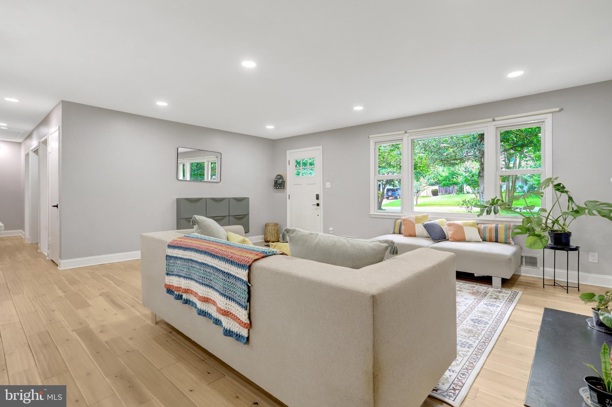 5418 Inverchapel Road Springfield, VA 22151 - Photo 7 of 94