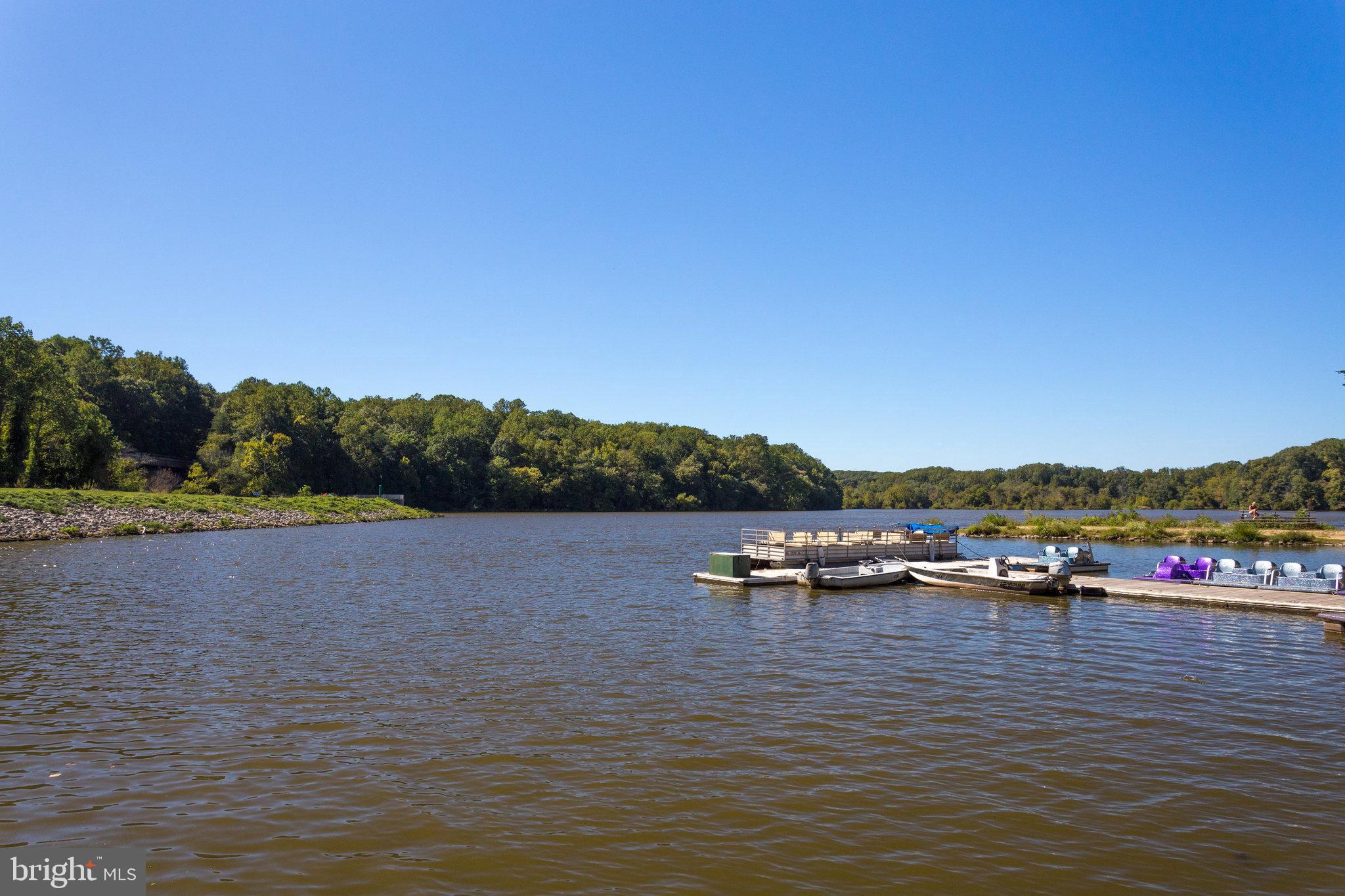 5418 Inverchapel Road Springfield, VA 22151 - Photo 82 of 94 a view of lake view