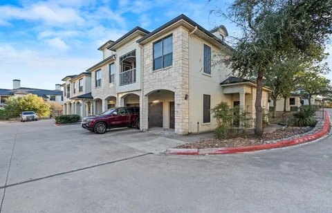 a house view with a outdoor space