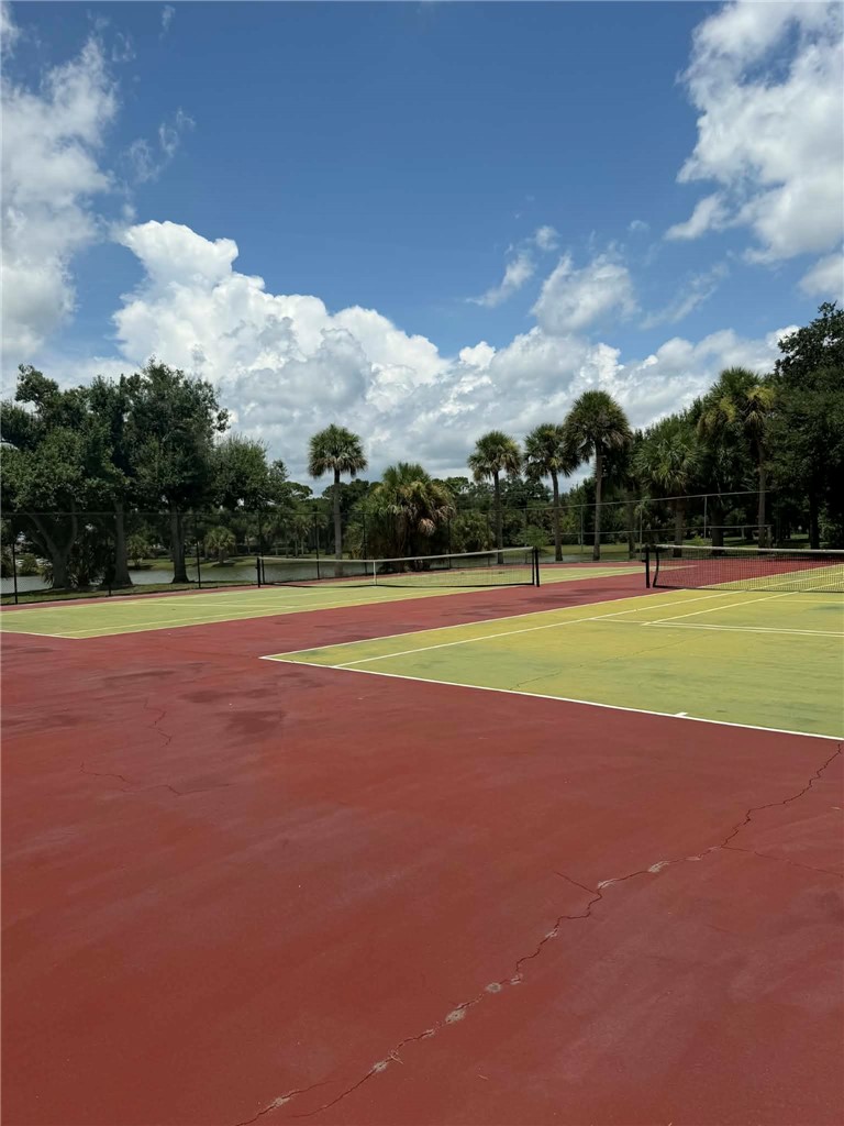 2405 6th Road Southwest Vero Beach, FL 32962 - Photo 11 of 16 Gallery Image 11