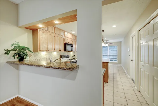 $2,900 | 60 West Indian Sage Circle, The Woodlands, TX 77381