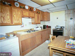 428 Hazel Street Reading, PA 19611 - Photo 3 of 3