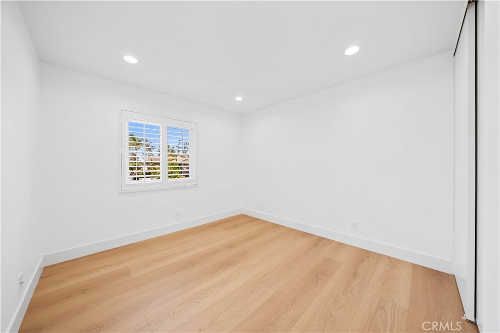 33 Winterfield Road Irvine, CA 92602 - Photo 20 of 35