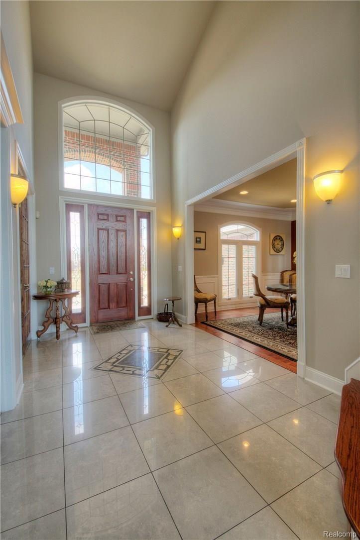 10592 Lighthouse Point South Lyon, MI 48178 - Photo 3 of 63 930A7254_5_6.jpg