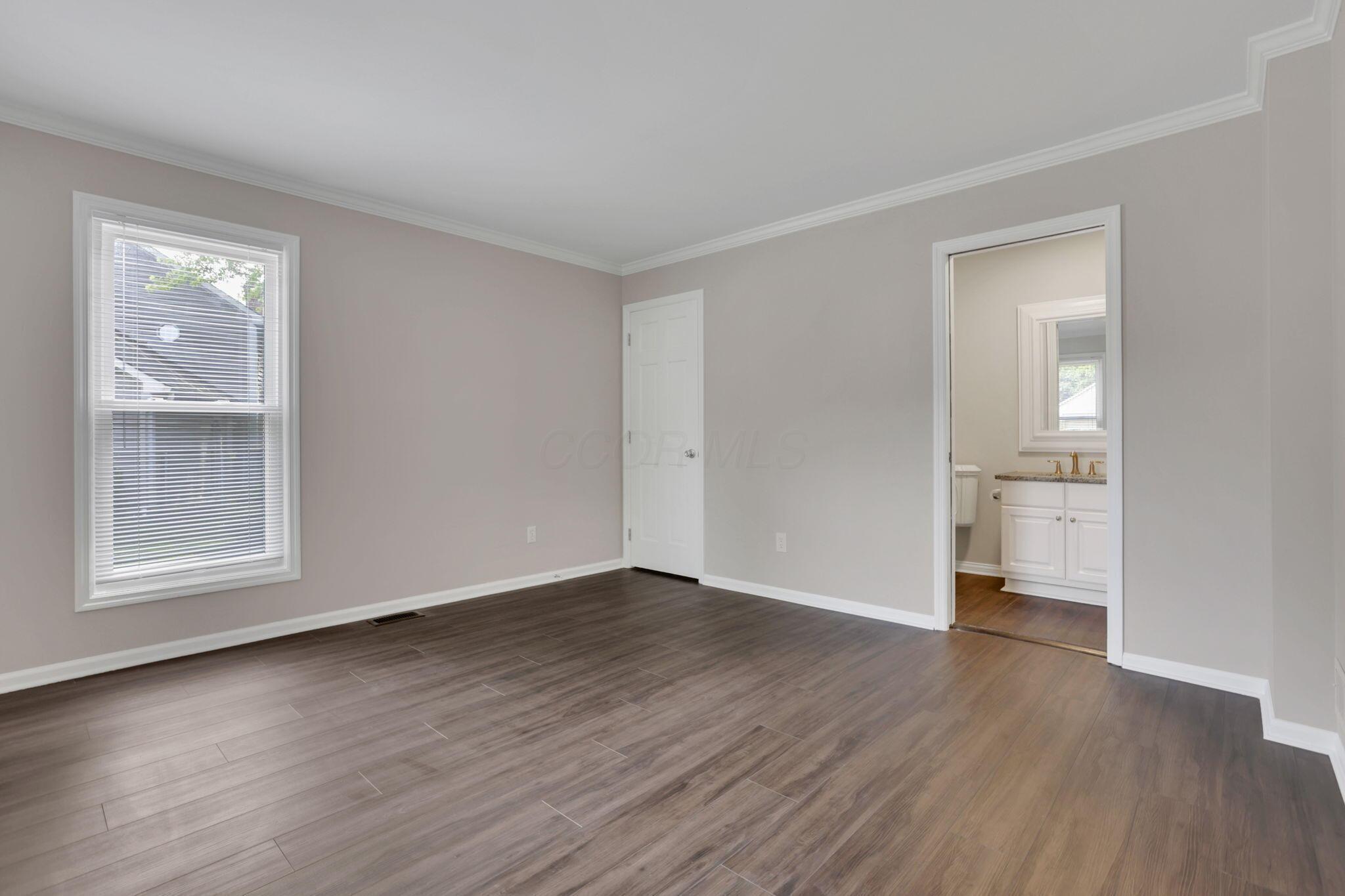 7048 Fitzgerald Road Dublin, OH 43017 - Photo 27 of 73 27-web-or-mls-4E7A4581