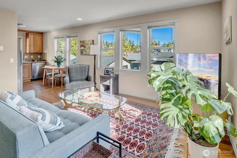 $2,736,000 | 630 8th Avenue, Kirkland, WA 98033