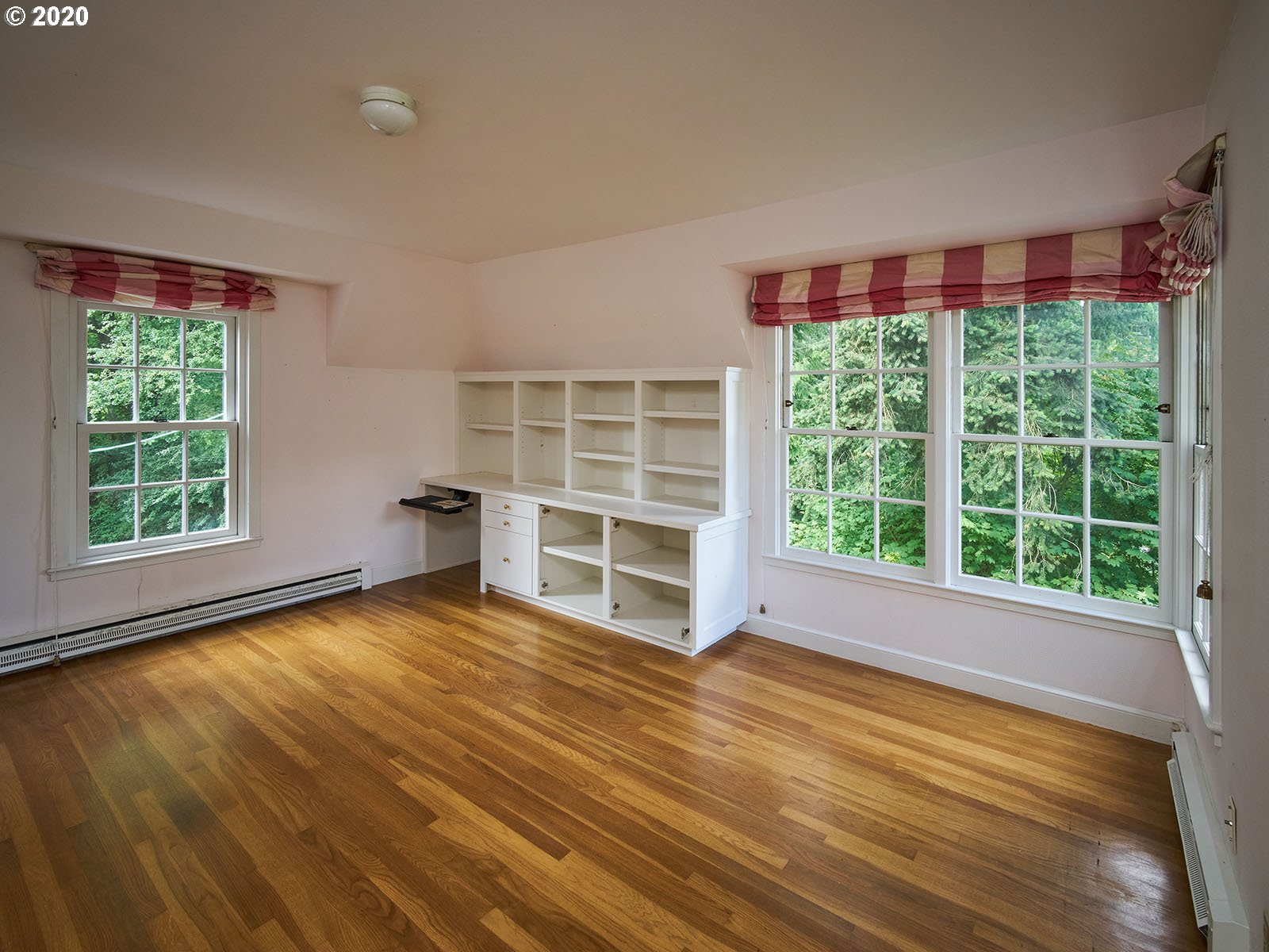 2161 Southwest Laurel Street Portland, OR 97201 - Photo 17 of 32 Gallery Image 17