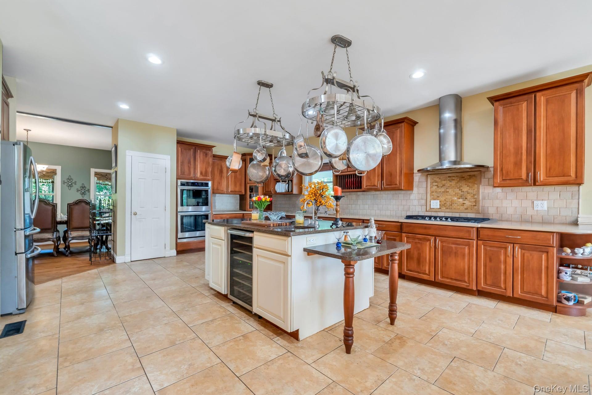 506 Moriches-Middle Island Road Manorville, NY 11949 - Photo 21 of 50
