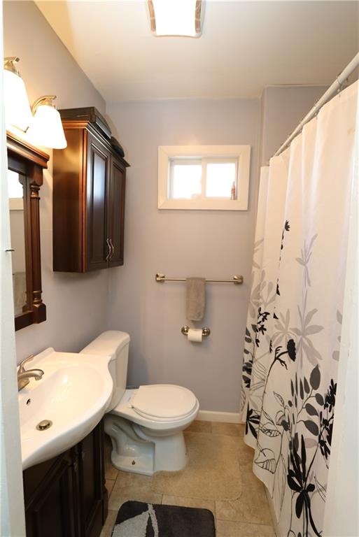 301 Darlington Road Beaver Falls, PA 15010 - Photo 10 of 16 Main Level Updated Full Bathroom