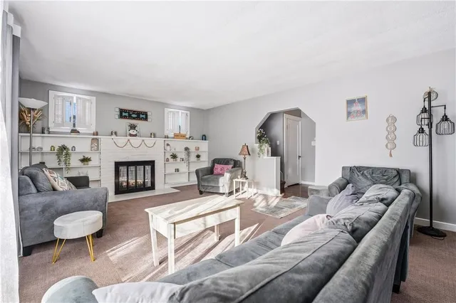 $225,000 | 226 West North Street, Mercer, PA 16137