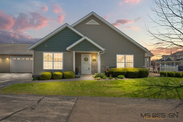 $354,900 | 2105 Waterbury Lane West, Unit 2105, Sycamore, IL 60178