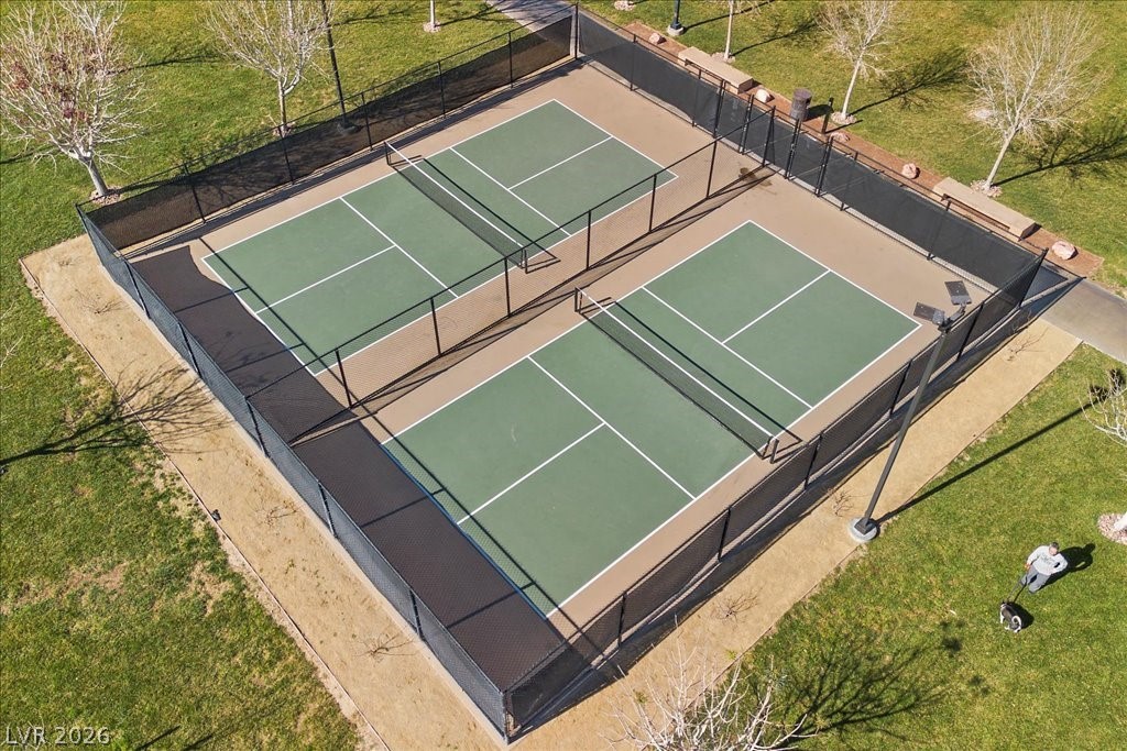 290 Cape Seville Place Henderson, NV 89015 - Photo 43 of 50 Pickle ball and tennis courts