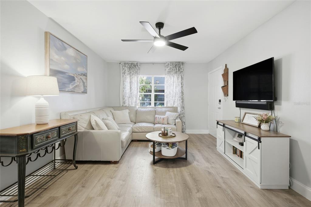 802 Rugby Street, Unit B Orlando, FL 32804 - Photo 7 of 28