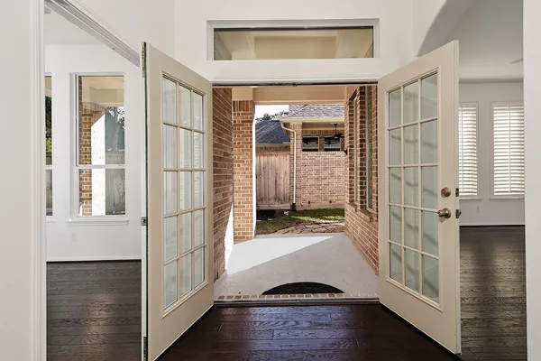 $3,800 | 54 Galway Place, The Woodlands, TX 77382