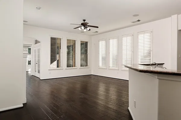 $3,800 | 54 Galway Place, The Woodlands, TX 77382