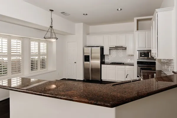 $3,800 | 54 Galway Place, The Woodlands, TX 77382