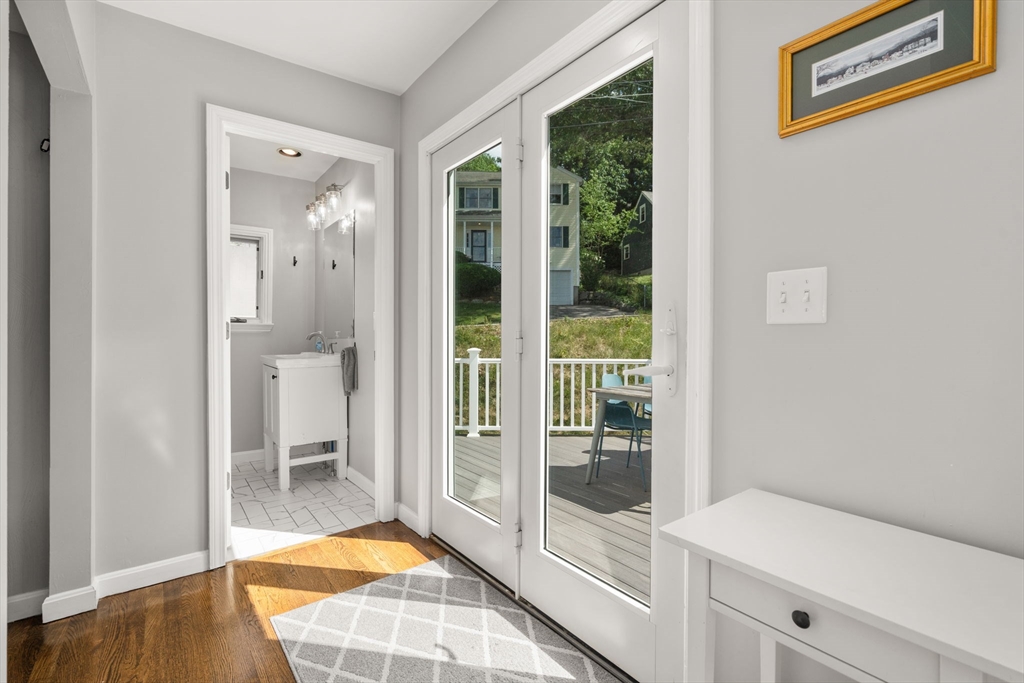 38 Overlook Road Waltham, MA 02451 - Photo 12 of 39