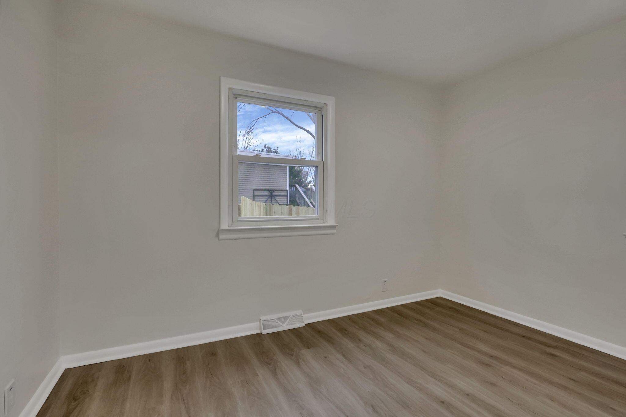 115 Hill Road South Pickerington, OH 43147 - Photo 20 of 43 Bedroom