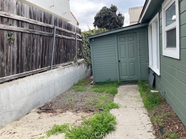 172 North 13th Street Grover Beach, CA 93433 - Photo 13 of 21 a backyard of a house