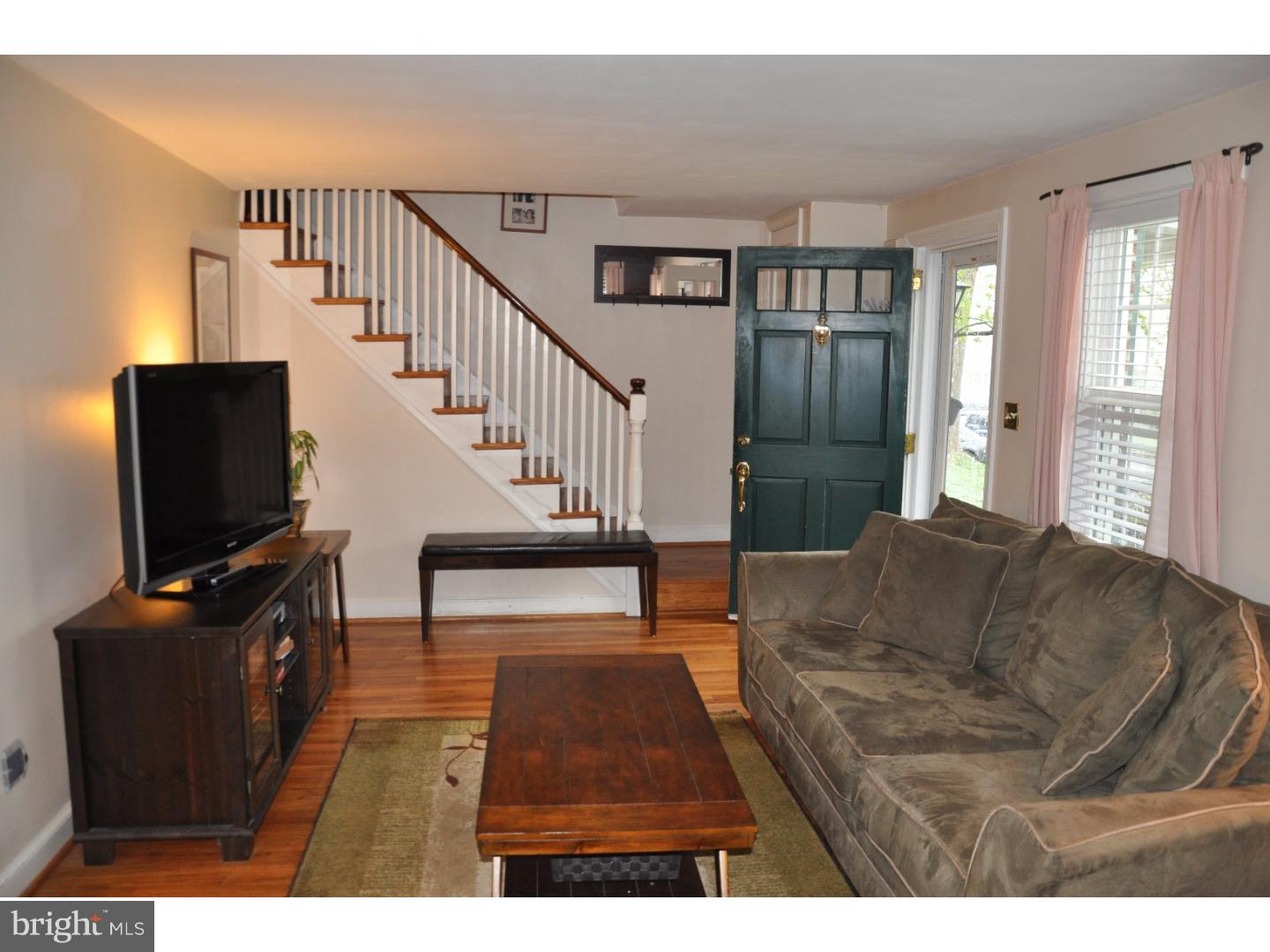 507 Enfield Road Oreland, PA 19075 - Photo 4 of 25 Gallery Image 4
