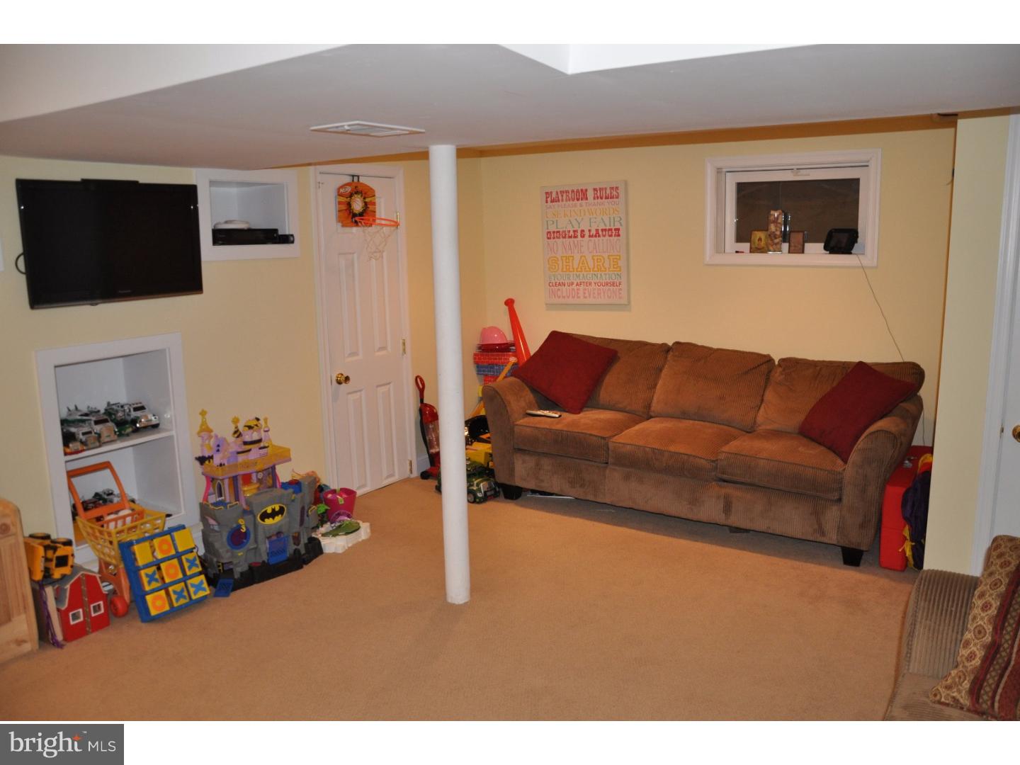 507 Enfield Road Oreland, PA 19075 - Photo 9 of 25 Gallery Image 9