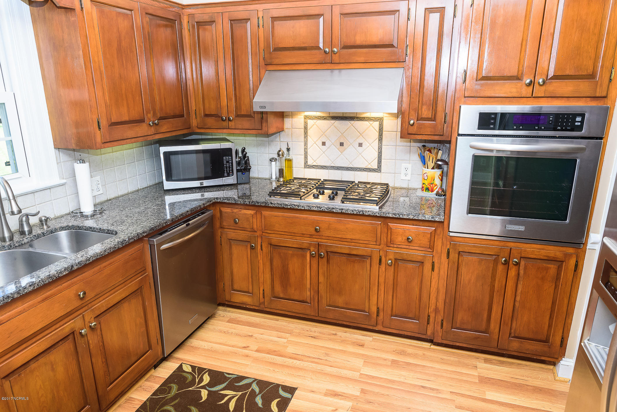 8567 Stantonsburg Road Farmville, NC 27828 - Photo 6 of 27 Updated kitchen with granite countertops