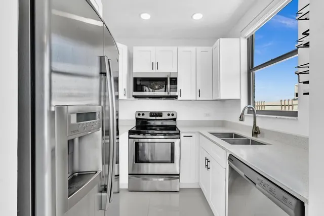 $579,000 | 1010 South Ocean Boulevard, Unit PH15, Pompano Beach, FL 33062