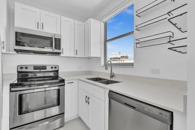 $579,000 | 1010 South Ocean Boulevard, Unit PH15, Pompano Beach, FL 33062