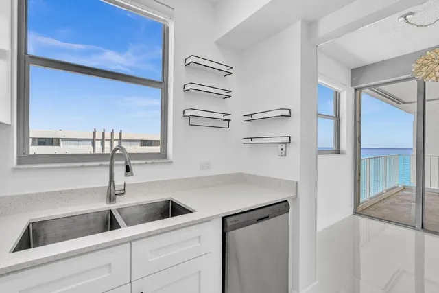 $579,000 | 1010 South Ocean Boulevard, Unit PH15, Pompano Beach, FL 33062