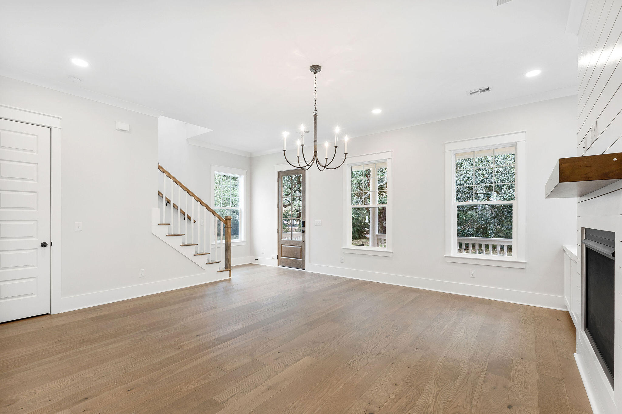 712 Minton Road Charleston, SC 29412 - Photo 7 of 19 SIMILAR HOME
