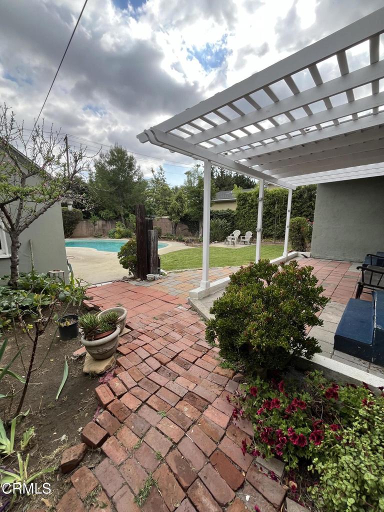 8518 Larkdale Road San Gabriel, CA 91775 - Photo 7 of 7 8518 larkdale view from breezeway